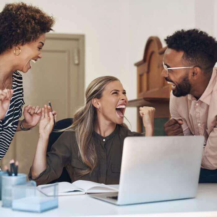 why people stay in toxic jobs